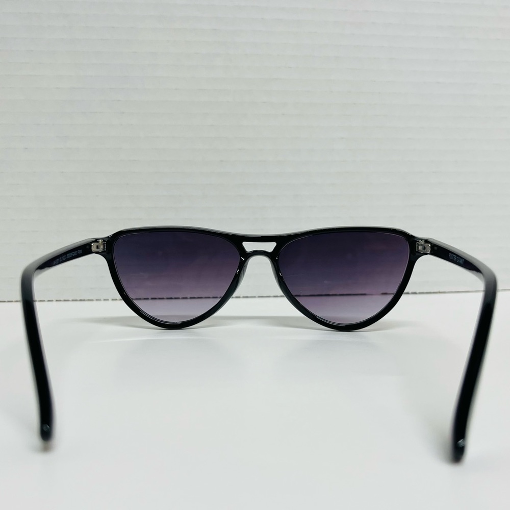 Fashion Accessory Sunglasses Classy Black Sexy Cat eye Sunglasses w Purple Tent - Picture 4 of 6